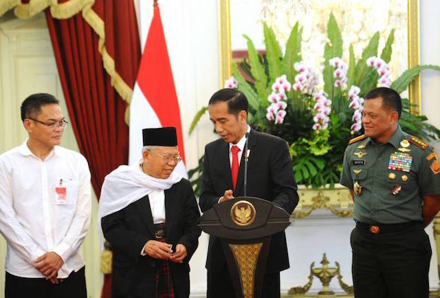 Presiden Jokowi dan Ketua MUI KH Makruf Amin beserta Panglima TNI Gatot Nurmantyo di Istana Negara. (Foto Biro Pers/Setpres)