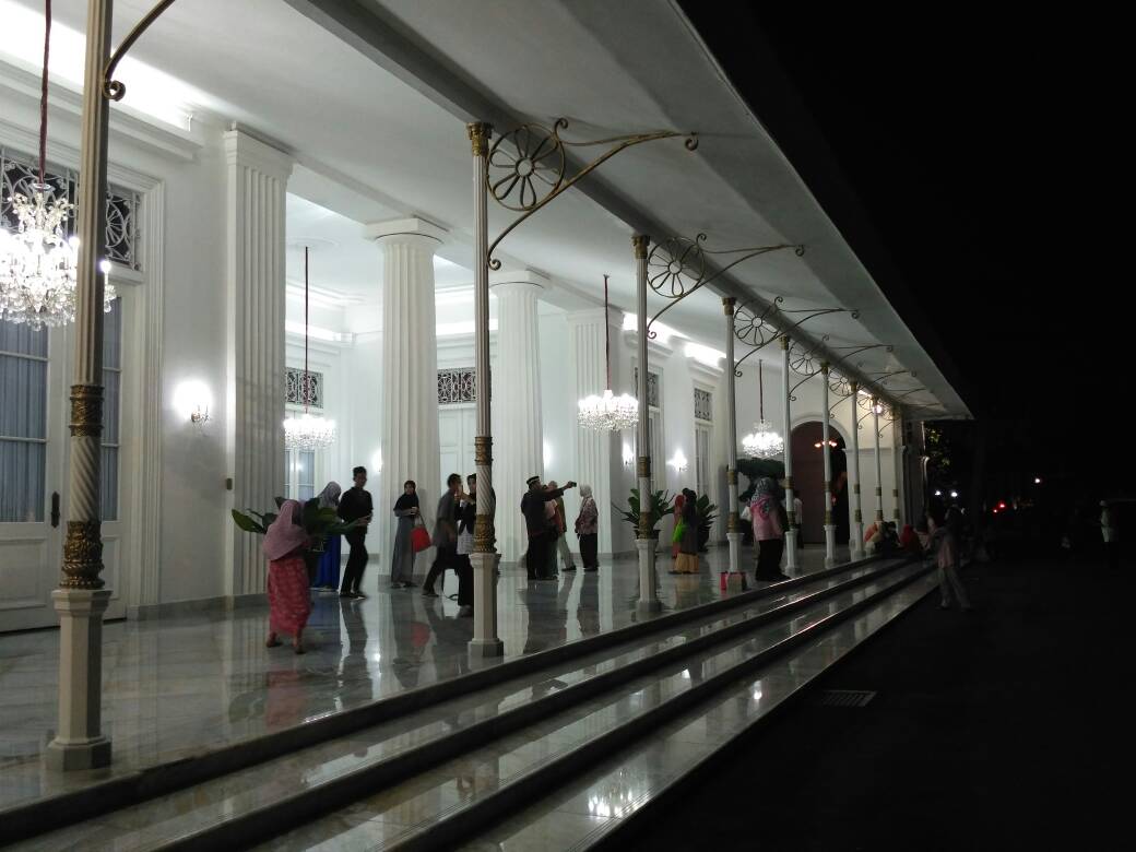 WISATA ISTANA: Gedung Agung Istana Negara di Jogjakarta yang dibuka untuk wisatawan.