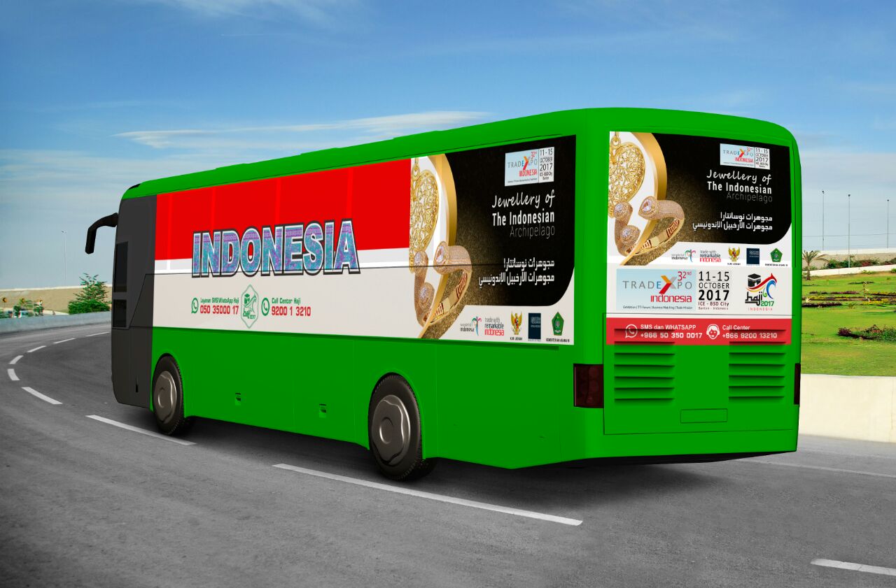 BRANDING: Bus dengan Branding Wonderful Indonesia yang akan mengangkut jamaah haji 2017.