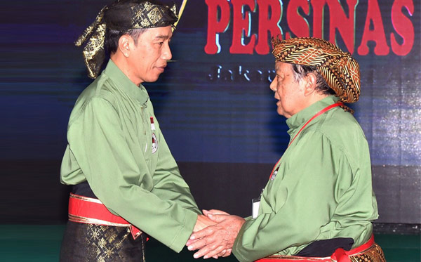 Presiden Joko Widodo resmi membuka Kejuaraan Nasional Tingkat Remaja Perguruan Pencak Silat Nasional (Persinas) ASAD tahun 2017 pada Selasa, (8/8), di Pondok Pesantren Minhaajurrosyidiin, Jakarta Timur. (Foto: Biro Pers/Setpres)