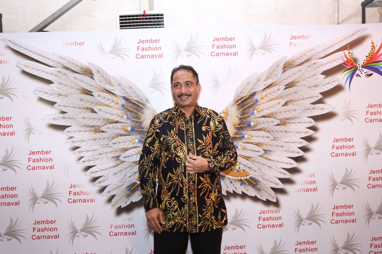Menteri Pariwisata Arief Yahya di venue Jember Fashion Carnival sebelum digelar pagi ini, Minggu (13/8)