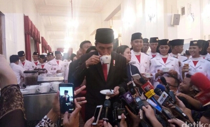 Peristiwa ngopi dengan Presiden Jokowi di Istana Negara.