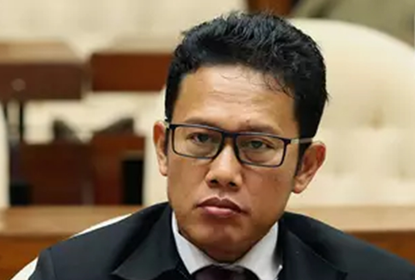 Direktur Penyidikan KPK Brigjen Aris Budiman, melaporkan Novel Baswedan atas tuduhan penghinaan dan pencemaran nama baik.