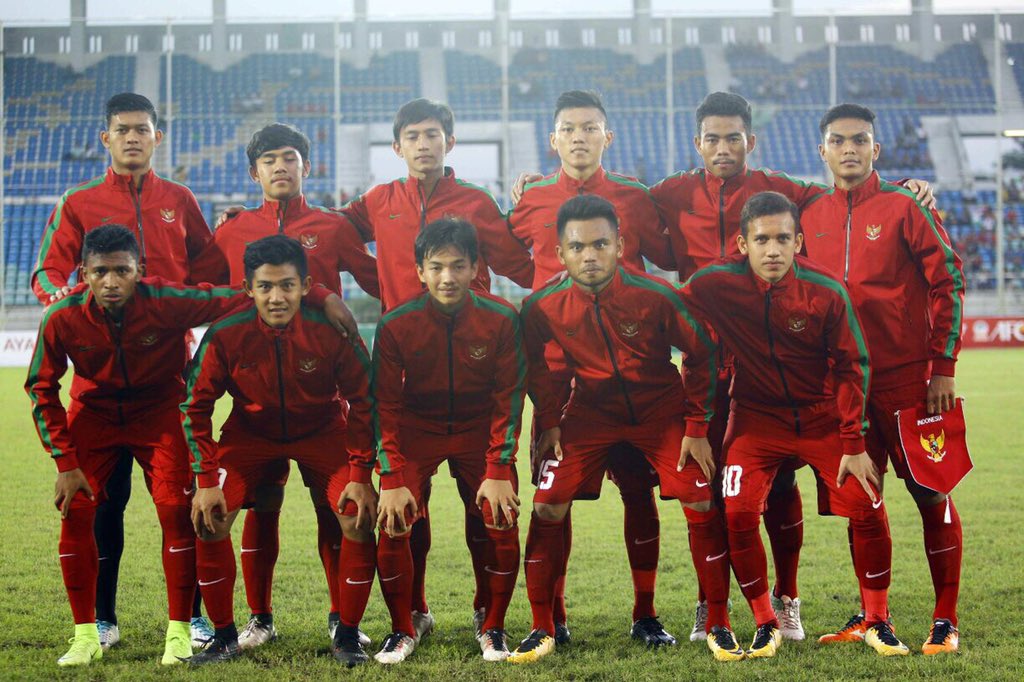 Skuad Timnas Indonesia U19 bertekad memenuhi harapan Presiden Joko Widodo. Foto:fourfourtwo