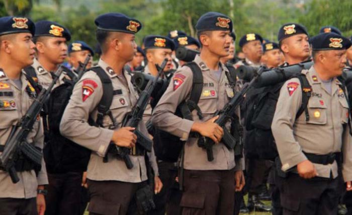 Pasukan Brimob tiba di Jakarta untuk mengamankan Aksi 299. (foto: dokumentasi)