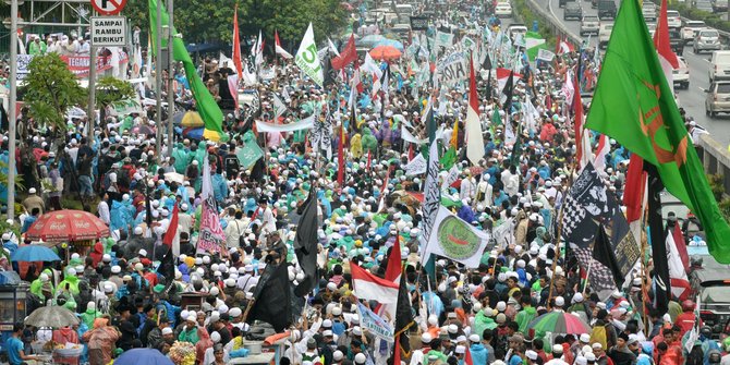 Pihak Polda Metro Jaya menyebutkan massa aksi damai '299' yang akan berunjuk rasa di depan Gedung DPR/MPR RI hari ini, merupakan gabungan dari luar wilayah Jakarta. (foto: merdeka)