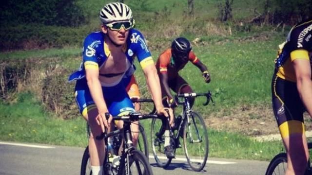 Pembalap sepeda profesional asal Prancis Mathieu Riebel tewas saat balapan di Kaledonia Baru, akibat tertabrak ambulans.