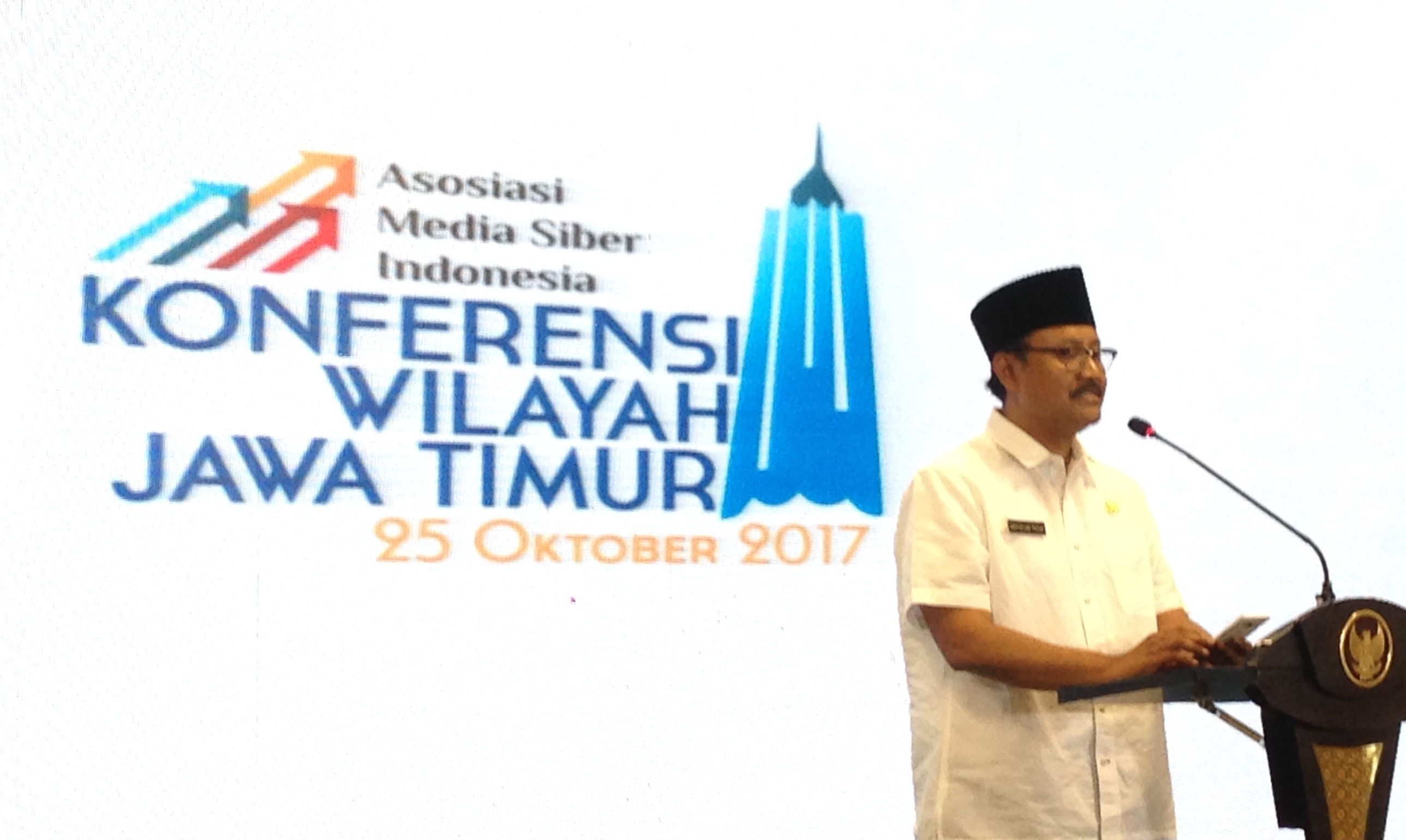 Gus Ipul saat membuka Konferensi Wilayah AMSI Jawa Timur, Rabu, 25 Oktober 2017. (Foto: frd)