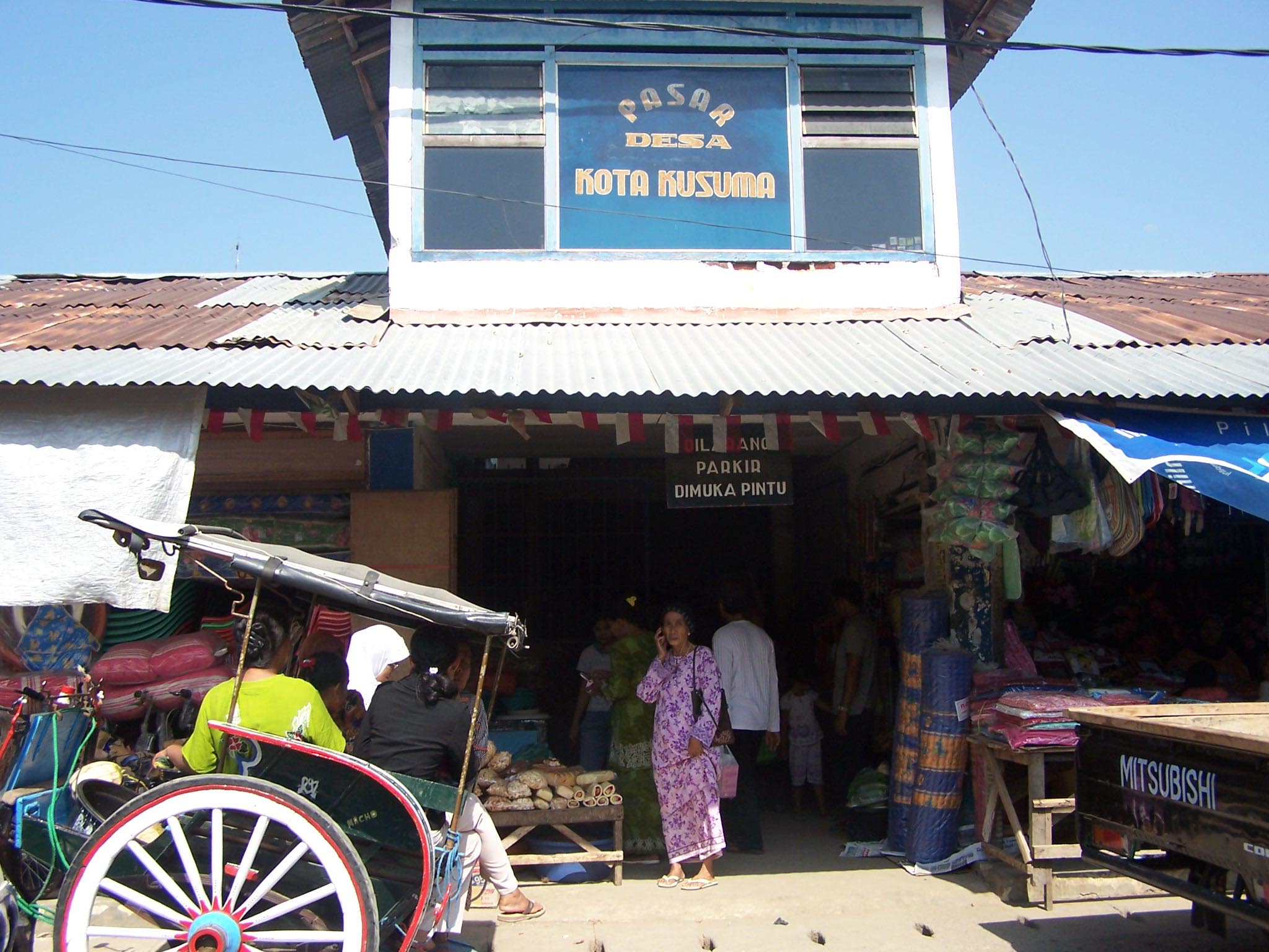 Pasar Kota Kusuma Pulau Bawean. Foto : Ngopibareng.id