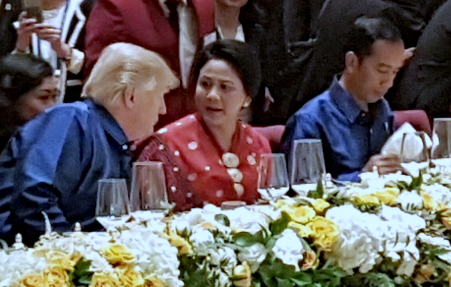 Presiden Jokowi hadiri gala dinner KTT APEC, di Sheraton Resort Da Nang, Vietnam, Jumat malam 10 November 2017. (Foto: Biro Pers Setpres)