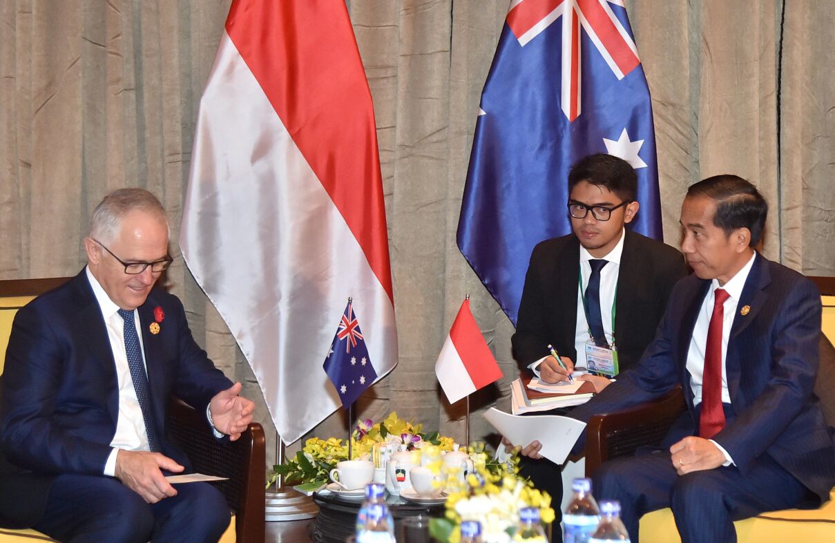  Presiden Joko Widodo melakukan pertemuan bilateral dengan Perdana Menteri Australia Malcolm Turnbull di Furama Resort Da Nang. Viet Nam, Sabtu, 11 November 2017, pagi. (Foto: biro pers setpres)