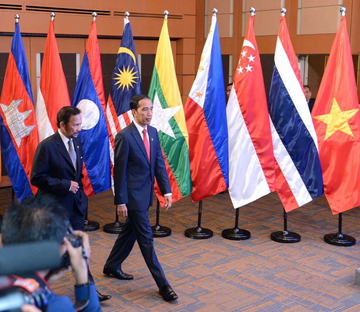 Presiden Joko Widodo saat menghadiri Konferensi Tingkat Tinggi (KTT) ke-9 ASEAN-PBB, yang digelar pada Senin, 13 November 2017, di Philippine International Convention Center (PICC), Manila, Filipina.