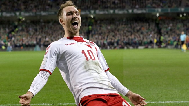 Penyerang Tottenham,  Christian Eriksen mencetak hattrick ke gawang Rep Iralandia sekaligus membawa Denmark lolos ke Piala Dunia 2018, dini hari tadi. 