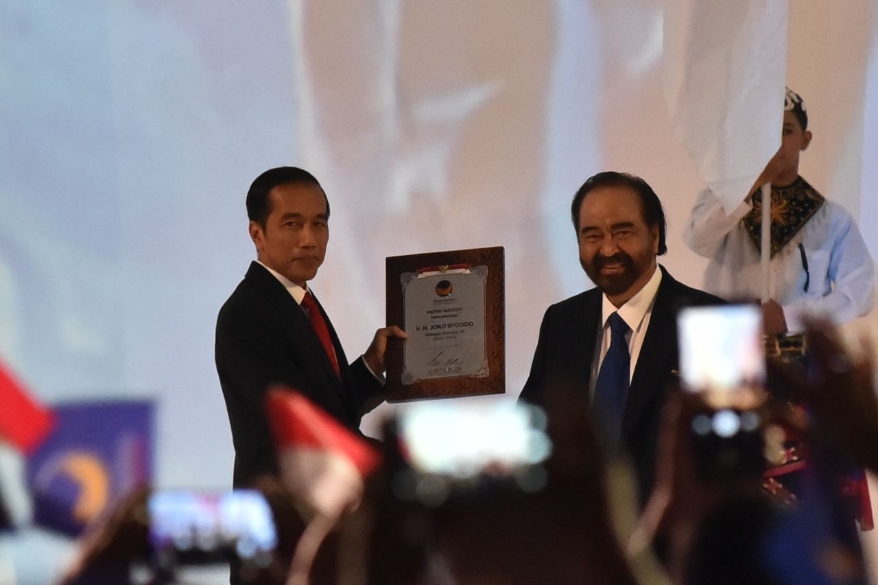 Jokowi dan Surya Paloh di Rakernas IV Nasdem. Rabu, 15 November 2017. (Foto: Istimewa)