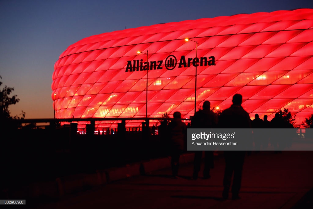 Stadion megah Allianz Arena  kandang Bayern München ini menjadi buah bibir setelah membangun masjid di area stadion.  
