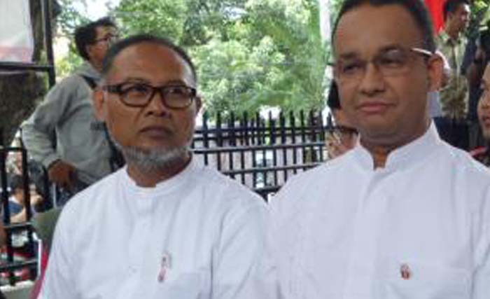 Bambang Widjajanto (kiri) saat mendapingi Anies Baswedan berkampanye, pada Pilkada DKI yang lalu. (foto: dokumentasi) 
