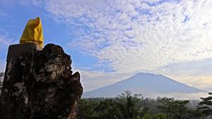 Gunung Agung di Karangasem, Bali. Foto : Antara