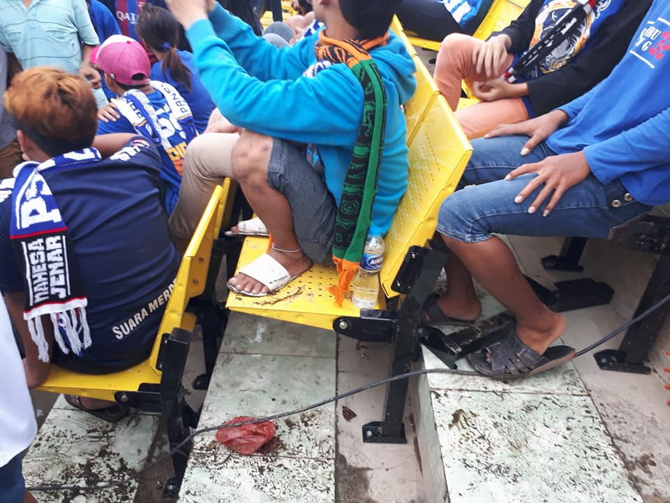 Kondisi kursi di Stadion Citarum Semarang ini mendapat sorotan dari media asing. foto:kapereng