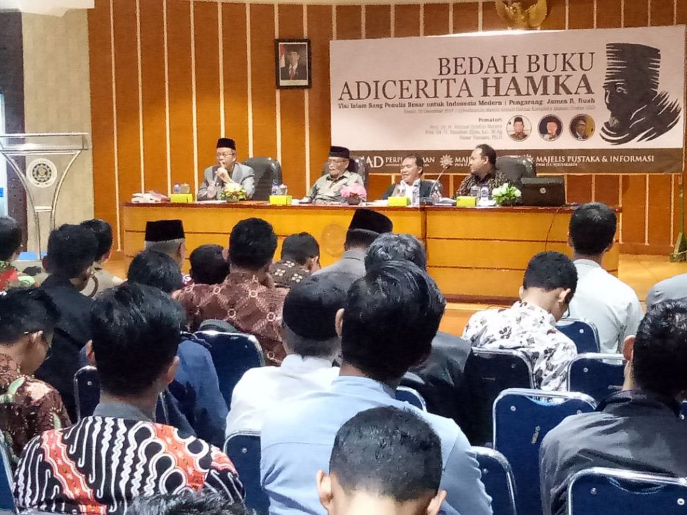 BUKU: Suasana bedah buku HAMKA: Adicerita di Yogyakarta. (foto: istimewa)