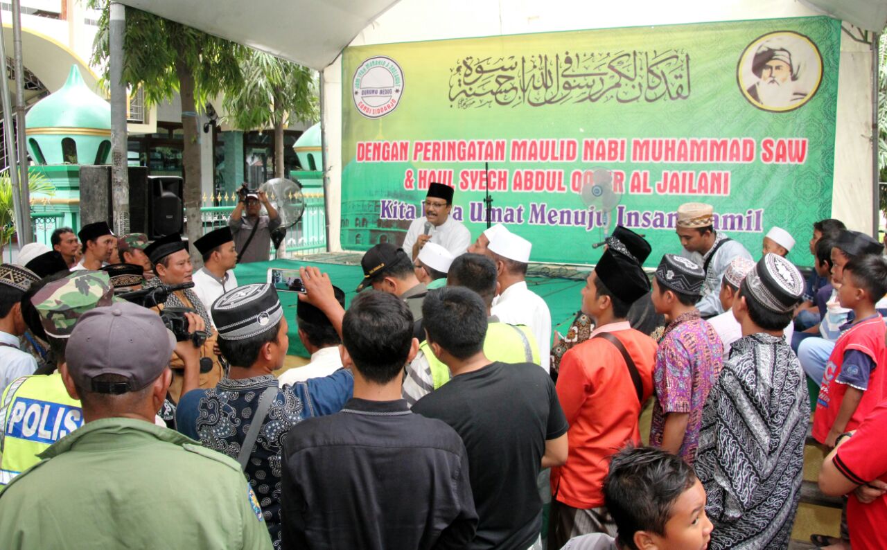 Cagub Jatim saifullah Yusuf saat menghadiri sebuah haul di Sidoarjo. (Foto : ngopibareng.id)