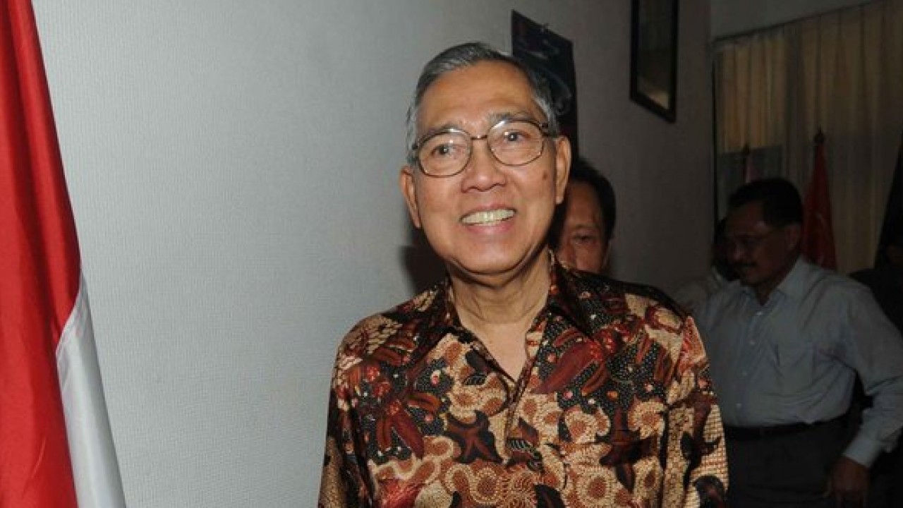 Mantan Wakil Presiden Indonesia, Jenderal (pun) Try Soetrisno. (Foto: Dokumentasi)