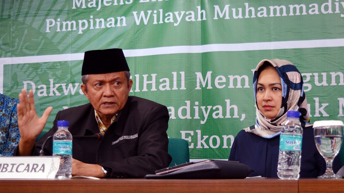 PENGUATAN DAKWAH: Anwar Abbas bersama Walikota Tangerang Selatan, Airin Rachmi Diany. (foto: ist)