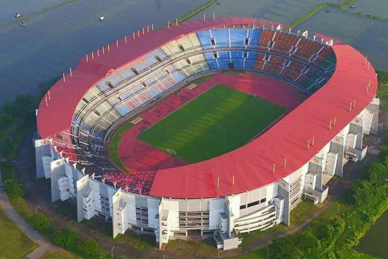 Stadion Gelora Bung Tomo Surabaya dilihat dari udara. (Foto: Dokumentasi)