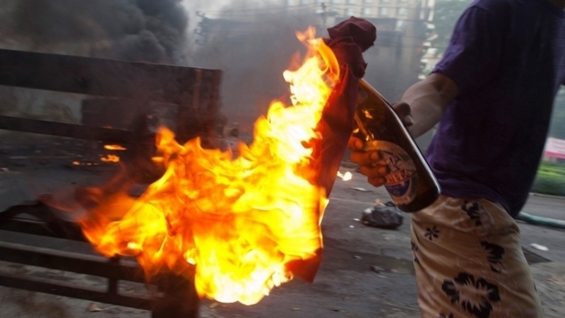 Ilustrasi bom molotov (foto: mosaquefm)