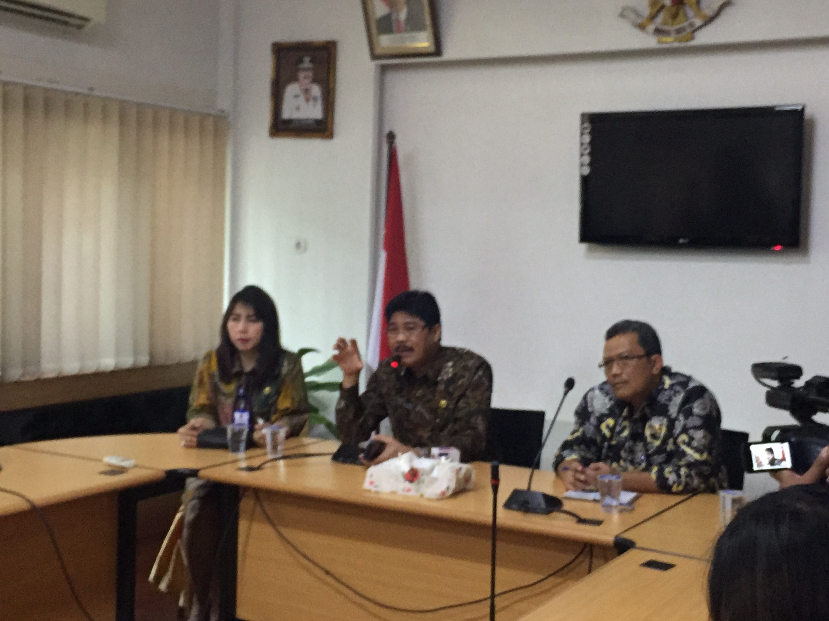 Kepala Dinas Pendidikan Jawa Timur, Saiful Rohman saat memberikan keterangan pers, Jumat, 2 Februari 2018. (Foto: farid/ngopibareng.id)