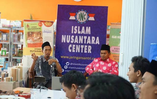 DISKUSI: Proses pencerahan kaum santri di Islam Nusantara Center di Ciputat, Tangerang Selatan, Banten. (foto: ist)
