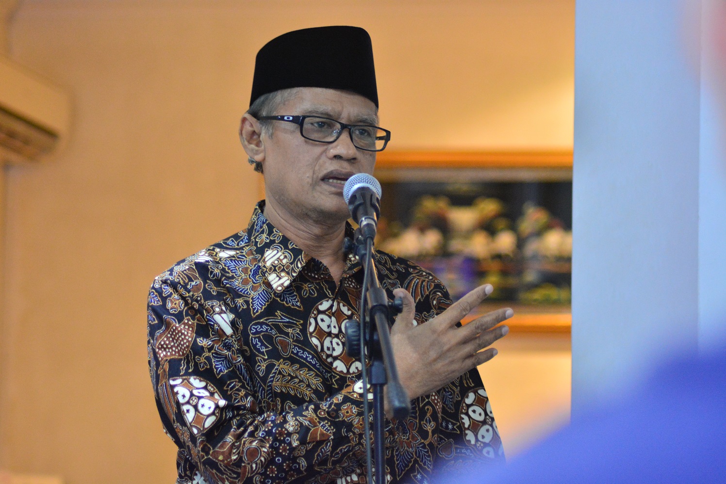 TOKOH: Haedar Nashir, Ketua Umum PP Muhammadiyah. (foto: ist)