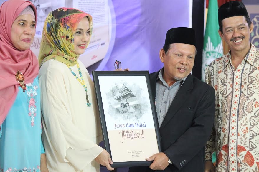 DAKWAH: Majelis Tabligh PP Muhammadiyah saat meluncurkan buku “Jawa dan Halal di Thailand” di Jakarta. (foto: ist)