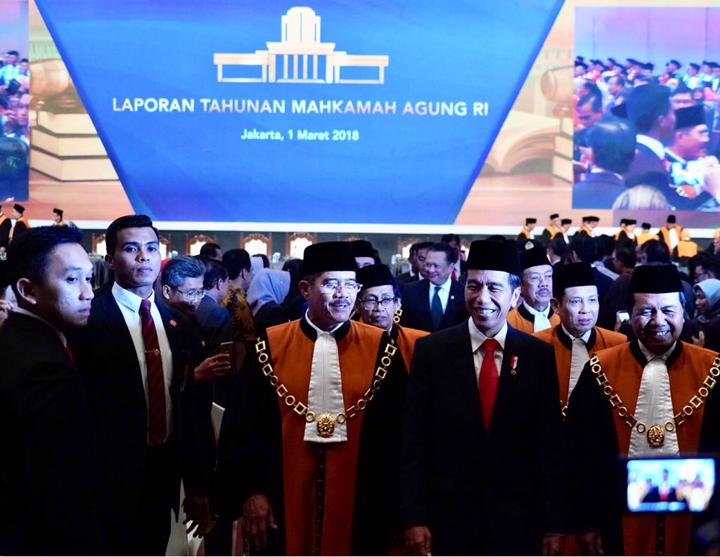 Presiden Joko Widodo saat menghadiri Sidang Pleno Istimewa Laporan Tahunan Mahkamah Agung (MA) Tahun 2017 di Jakarta Convention Center, Kamis, 1 Maret 2018. (Foto: Biro Pers Setpres)