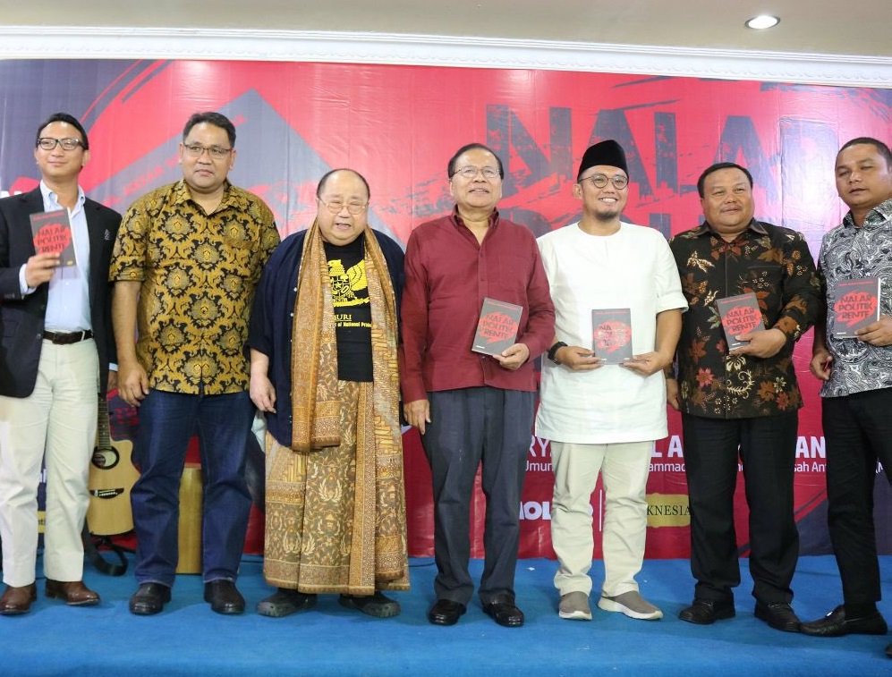 DISKUSI: Bedah Buku "Nalar Politik Rente" karya Ketua Umum Pimpinan Pusat Pemuda Muhammadiyah, Dahnil Anzar Simanjuntak. (foto: ist)