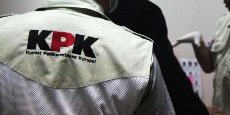 KPK dikabarkan menangkan orang yang diduga sebagai panitera pengganti (PP) di Pengadilan Negeri (PN) Tangerang.