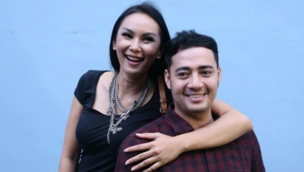 Kalina Oktarani dan sang suami, Muhammad Hendrayan.