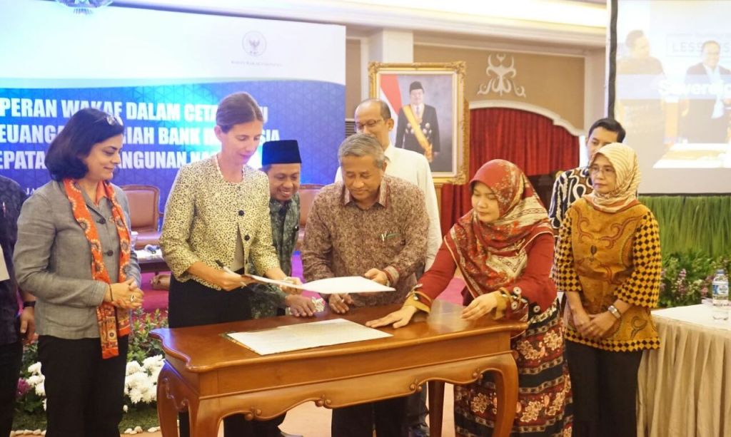GERAKAN WAKAF: M Nuh, Ketua Badan Wakaf Indonesia (BWI) dalam kegiatan di Jakarta. (foto: ist)