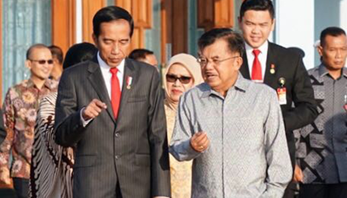 Tampak melepas keberangkatan Presiden Wakil Presiden Jusuf Kalla dan Ibu Mufidah Jusuf Kalla dan pejabat tinggi lainnya. (Foto: Setpres)