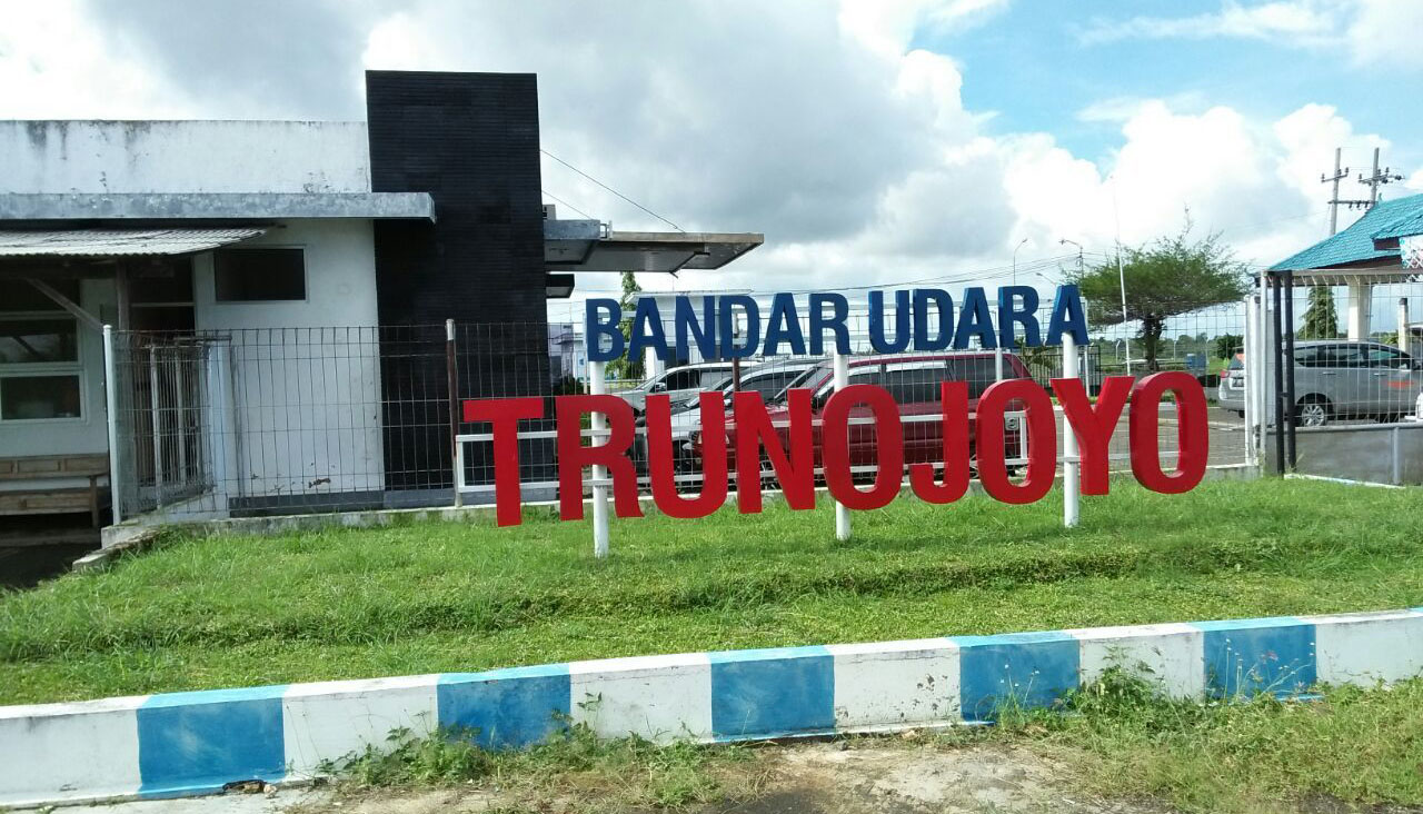 Bandara Trunojoyo, Sumenep Madura (Foto: Dokumentasi)