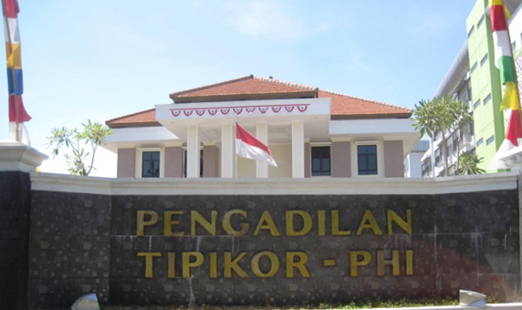 Pengadilan Tipikor Surabaya di Jalan Raya Juanda. 