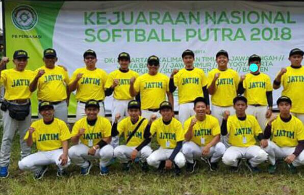 Tim Softball Putra Jatim yang tampil di Kejurnas 2018. foto:ist  