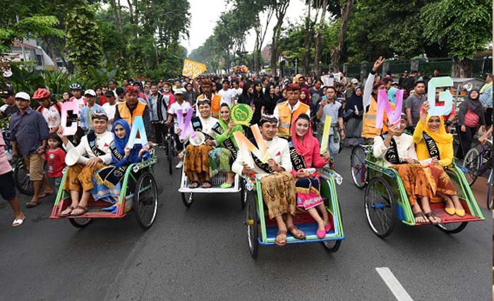 Dokumentasi pemilihan Cak dan Ning Surabaya, pada sesi road show para nominator. (doto: dok. ngobar)