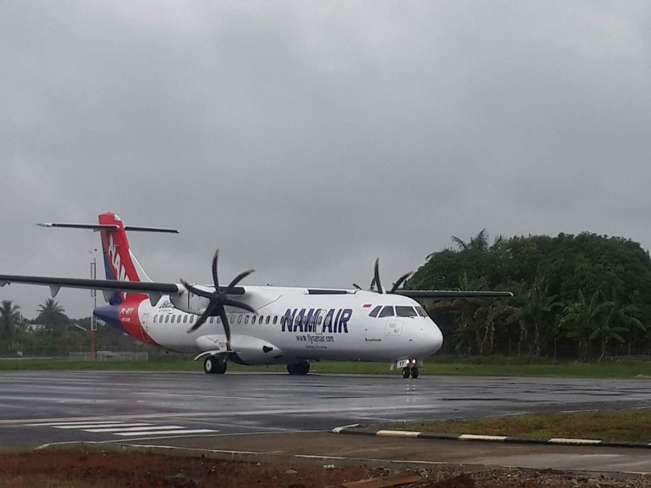 Ilustrasi maskapai penerbangan Nam Air yang buka rute baru Batulicin-Surabaya empat kali dalam seminggu. (Foto: Ilustrasi)