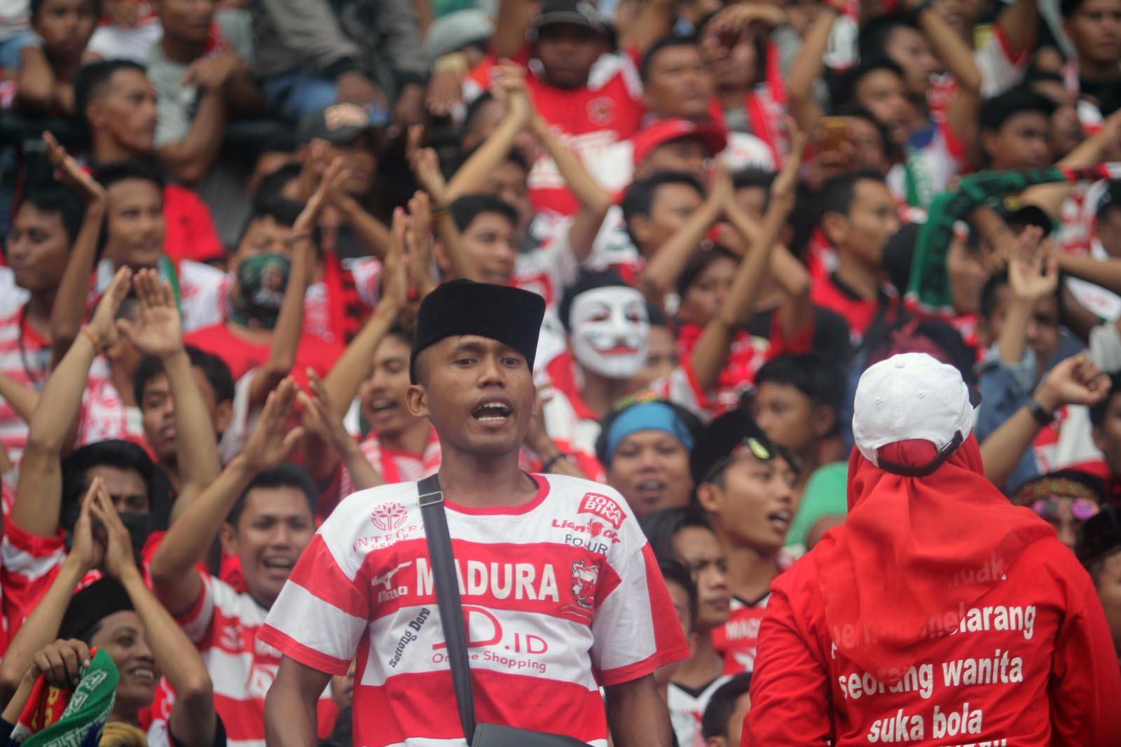 Suporter Madura United.foto:tom/ngopibareng.id