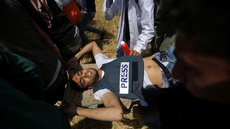 Yaser Murtaja (30) ia fotografer dari Ain Media yang tertembak tentara Israel. (Foto: Ibraheem Abu Mustafa/Reuters)