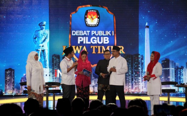 Debat publik pertama Pilgub Jatim, Selasa, 10 April 2018. (Foto: frd/ngopibareng.id)