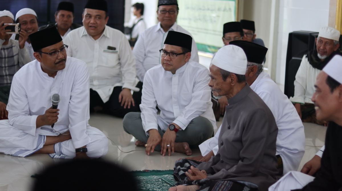 Sejumlah Kiai Sepuh hadir di pesantren Yayasan Nurul Islam (Nuris) Jember untuk berkumpul dan membacakan doa khusus sesaat sebelum dimulainya Istighosah Akbar 