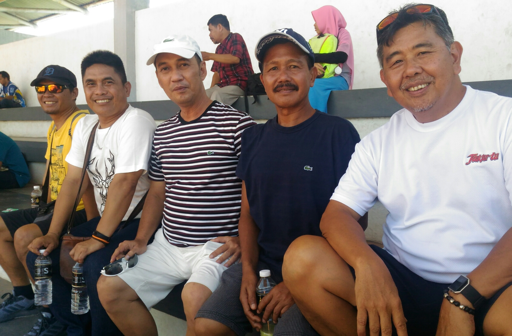 Para legenda softball Indonesia saat berkumpul di Surabaya. foto:tom/ngopibareng.id 