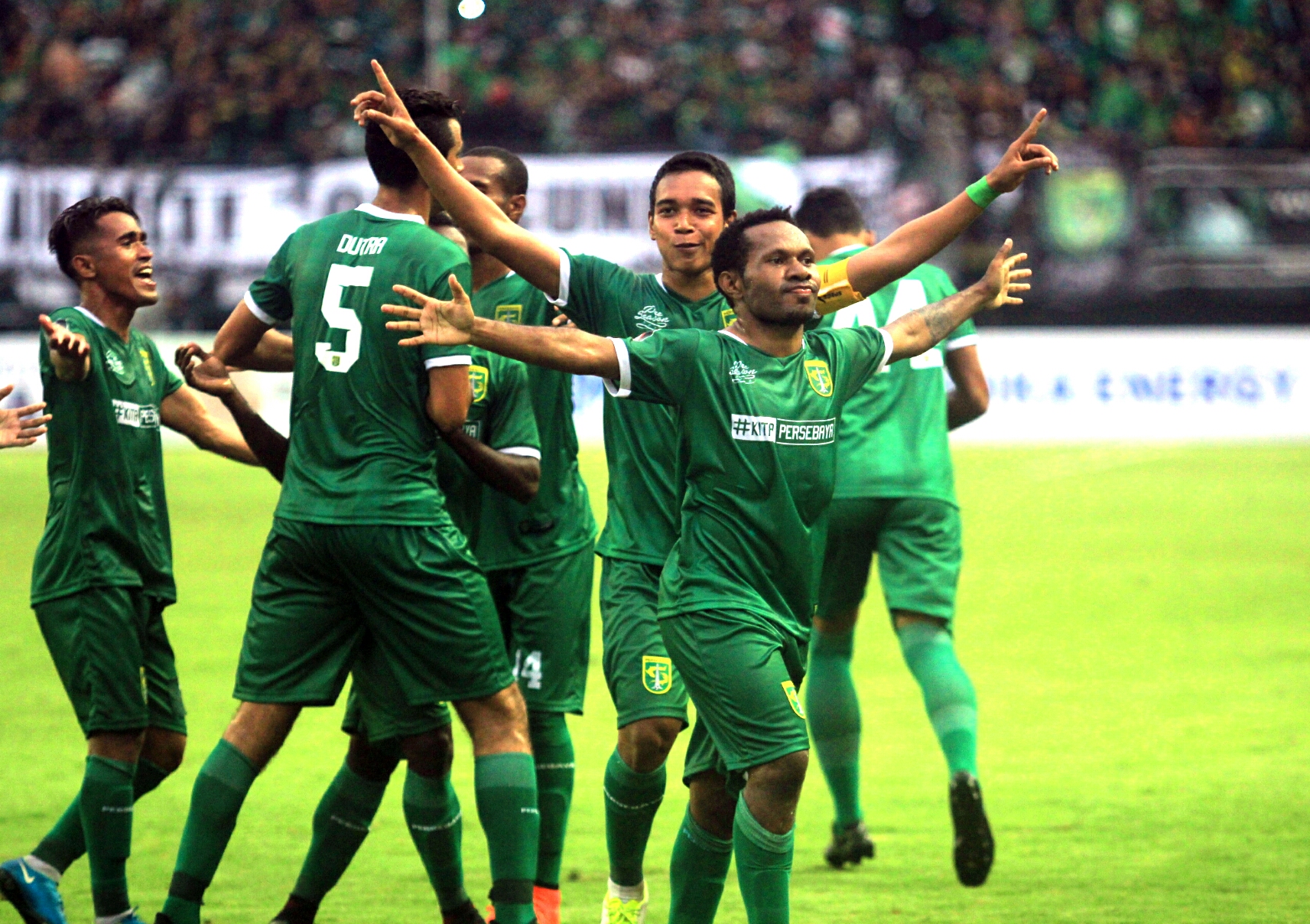 Skuat Persebaya menjamu Sriwijaya FC, malam nanti: foto:ngopibareng.id