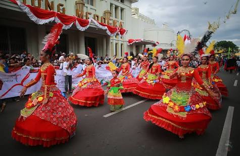 Kemeriahan Asian-African Carnival tahun lalu. foto:pikiranrakyat 